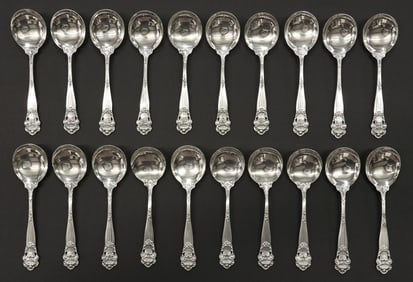 (20) TOWLE 'GEORGIAN' STERLING SILVER ROUND SOUP SPOONS