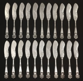 (22) TOWLE 'GEORGIAN' STERLING SILVER MASTER BUTTER KNIVES