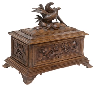 BLACK FOREST CARVED OAK BIRDS HUMIDOR / CIGAR BOX