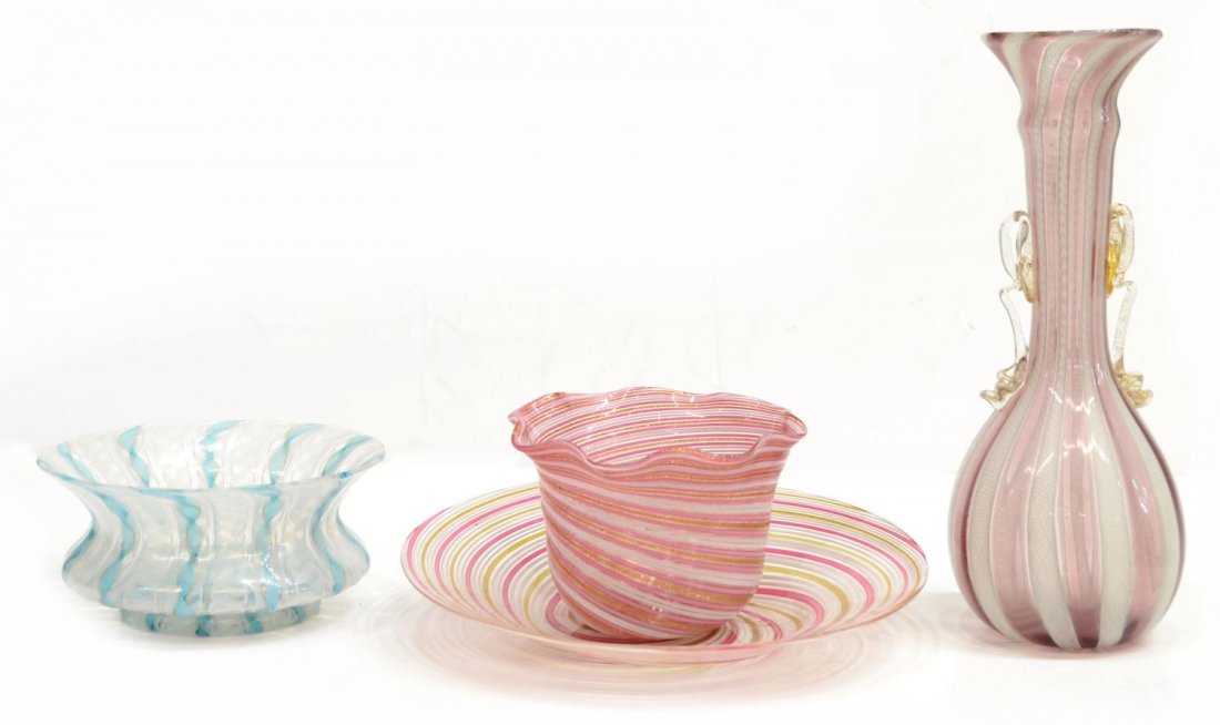 (4) ANTIQUE LATTICINO ART GLASS BOWLS, PLATE, VASE: (lot of 4) Antique Venetian latticino art glass group, comprising: (1) footed bowl with white, blue, and gilt twisted ribbon, flared lip, 2.25"h, 4.75"diam; (2 pc set) assembled bowl and underplate ha