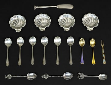 (17) COLLECTION OF STERLING & 950 SILVER TABLE & FLATWARE