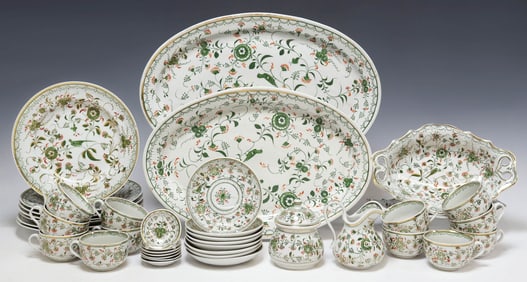 (40) GERMAN RAUENSTEIN PARCEL-GILT BIRDS & FOLIATES PORCELAIN DINNER SERVICE