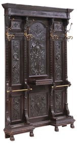 ITALIAN RENAISSANCE REVIVAL CARVED WALNUT HALL TREE