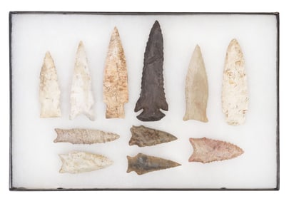 (11) ARROWHEADS & SPEARPOINTS