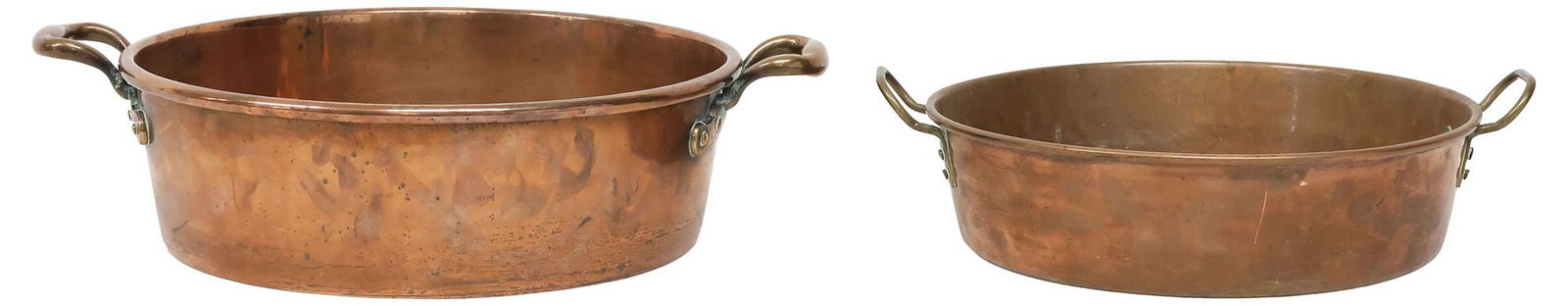 (2) ENGLISH VICTORIAN GRADUATED COPPER PANS (1 of 4)