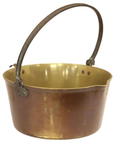 LARGE ENGLISH EDWARDIAN HANDLED BRASS JELLY PAN