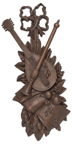 BOMBAY COMPANY HANGING CAST MUSICAL WALL TROPHY