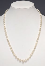 ESTATE 14KT GOLD GRADUATED CULTURED FRESHWATER PEARL NECKLACE