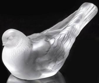 FRENCH R. LALIQUE FROSTED ART GLASS SCULPTURE 'PIGEON NAMUR'