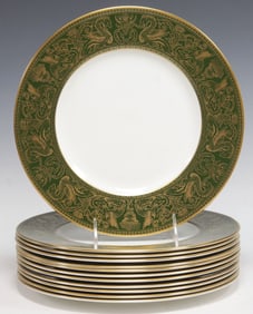 (12) ENGLISH WEDGWOOD 'FLORENTINE' DARK GREEN DINNER SERVICE PLATES
