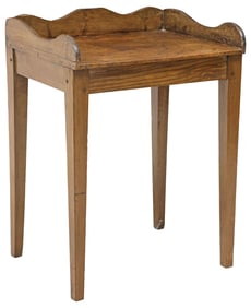 PRIMITIVE OAK WASHSTAND / TABLE