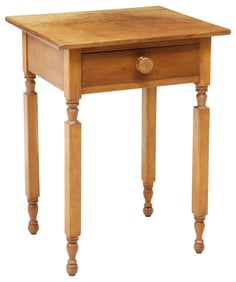 AMERICAN TURNED SINGLE-DRAWER SIDE TABLE