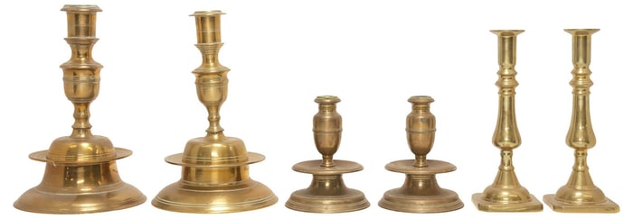 (6) METROPOLITAN MUSEUM OF ART & HARVIN ENGLISH-STYLE BRASS CANDLESTICKS