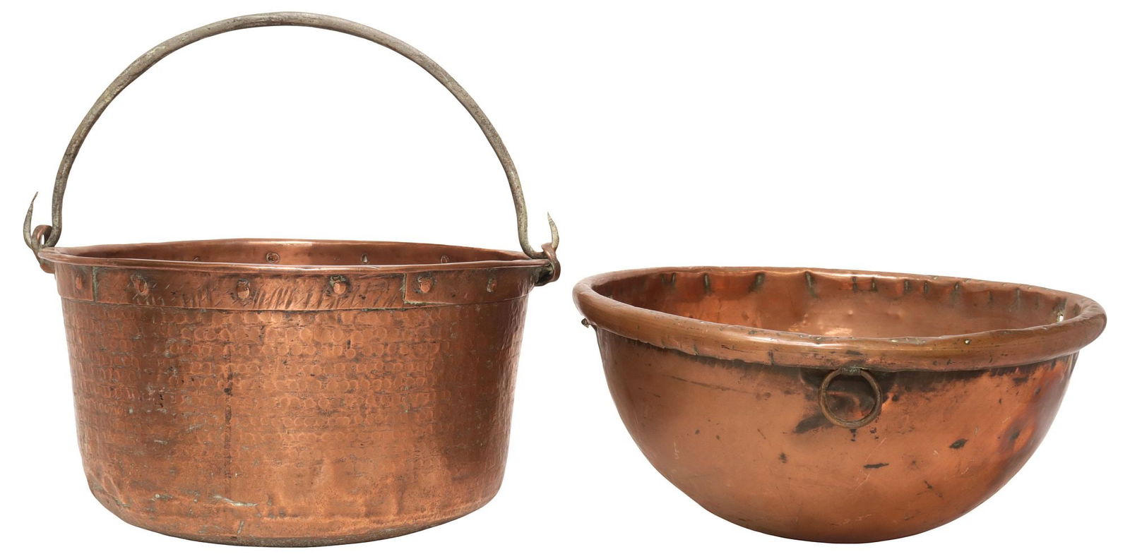 (2) FRENCH COPPER & METAL KITCHENWARE, LARGE POT & MIXING BOWL: (lot of 2) Large French copper kitchenware, late 19th/ early 20th c., including: (1) mixing bowl, having rolled rim, with ring handles, (1) pot or cauldron, with iron swing handle, largest: approx 11"