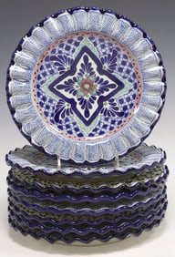 (8) MEXICAN TALAVERA HAND-PAINTED POTTERY DINNER PLATES