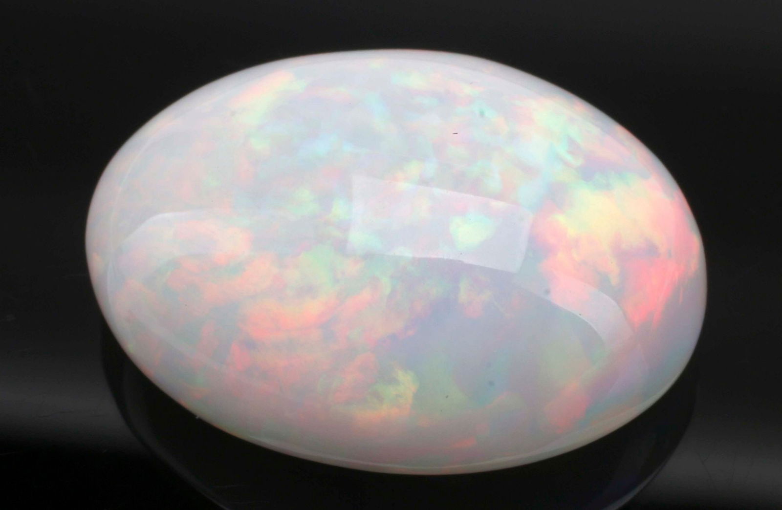 ESTATE UNMOUNTED OVAL OPAL GEMSTONE, 21.80CTS (1 of 5)