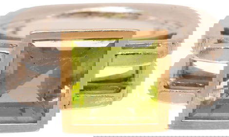 ESTATE DESIGNER MICHAEL ALEXANDER 18KT GOLD & 3.00 CT PERIDOT RING