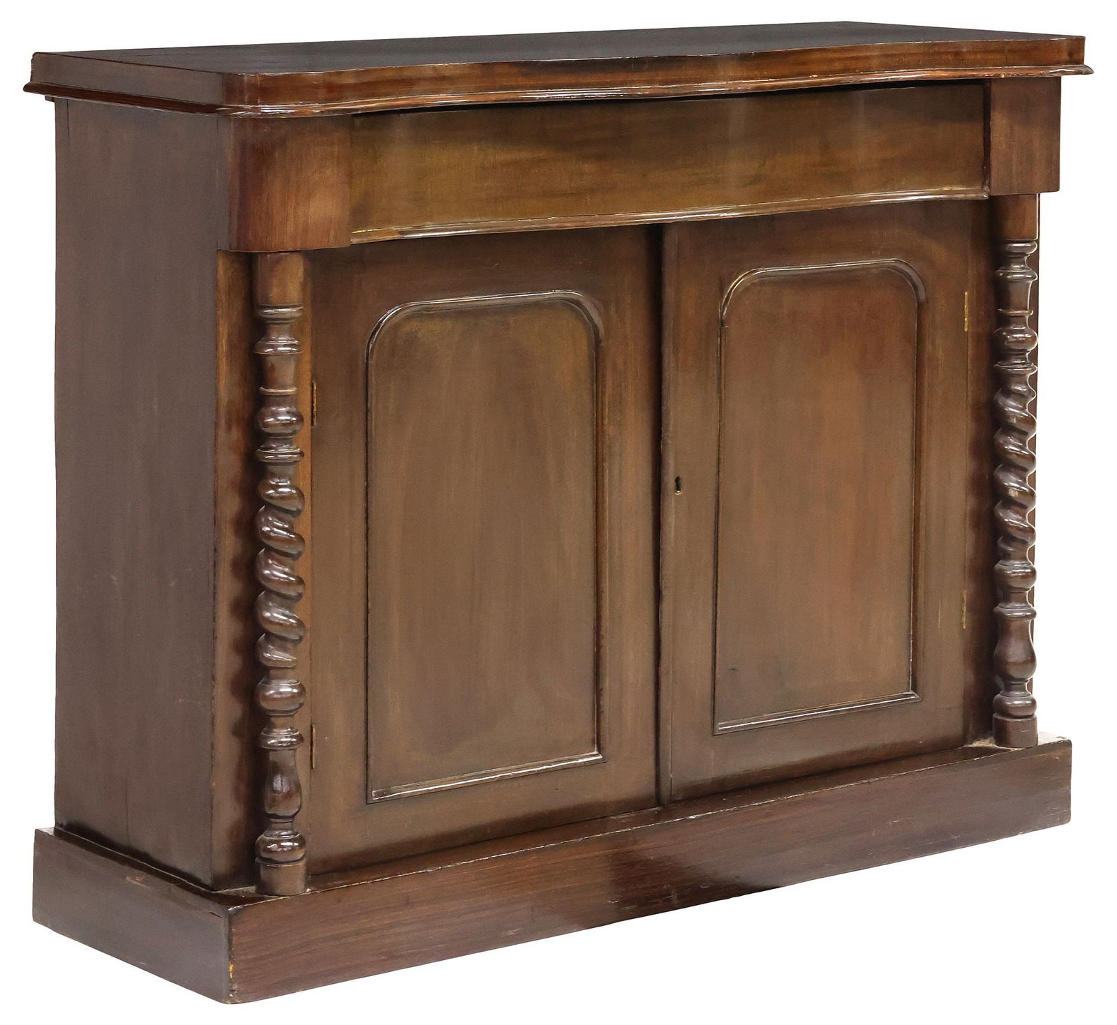 ENGLISH VICTORIAN SPIRAL TWIST WALNUT SIDEBOARD / CHIFFONIER: English Victorian walnut sideboard/ chiffonier, late 19th c., having shaped top, over narrow frieze drawer and dual cabinet doors, revealing shelved interior, flanked by spiral twist columns, on
