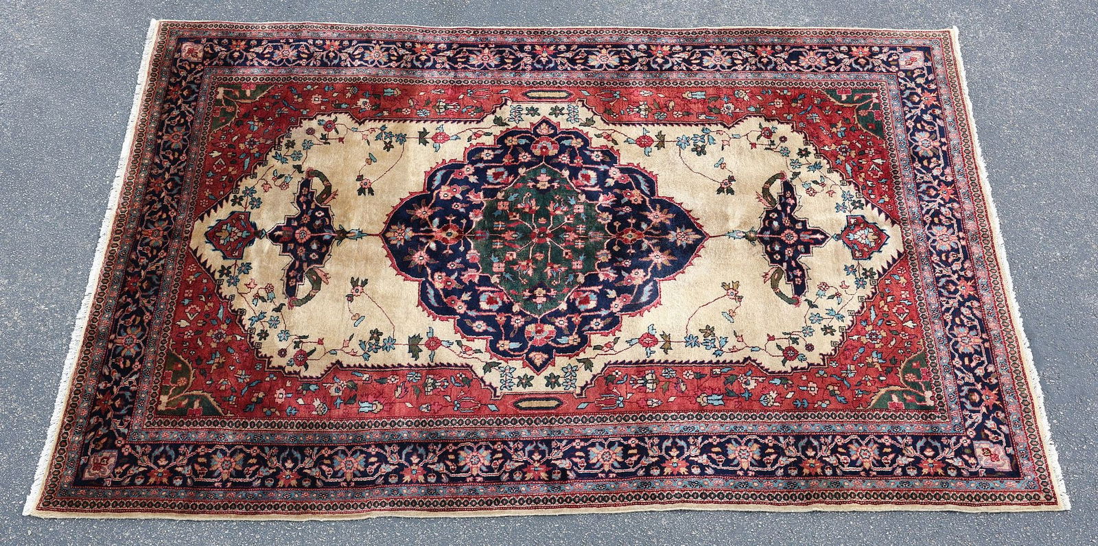 ESTATE HAND-TIED PERSIAN SAROUKH RUG, 9' X 6' (1 of 3)