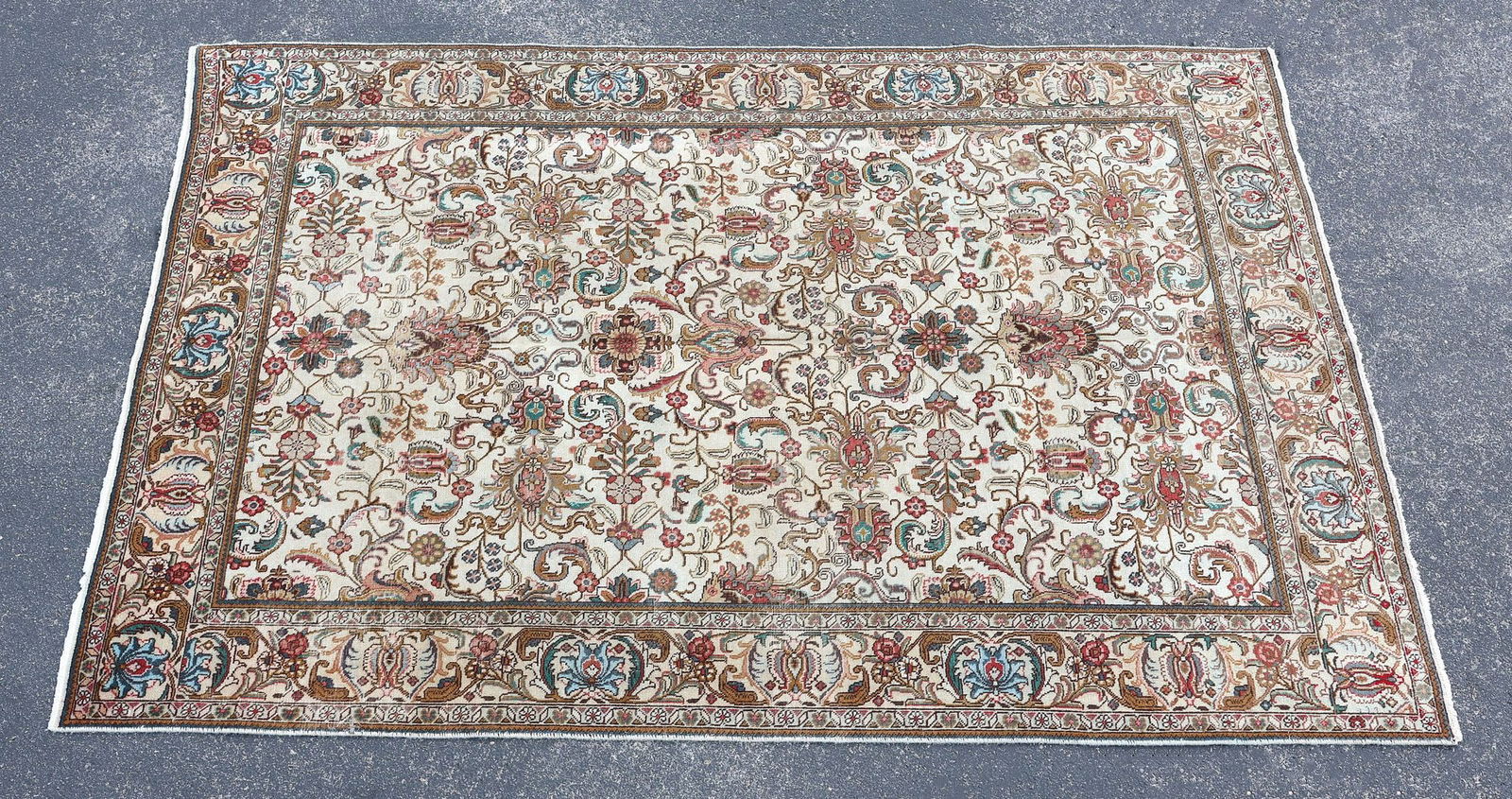 ESTATE HAND-TIED PERSIAN TABRIZ RUG, 9'9" X 6'11" (1 of 3)