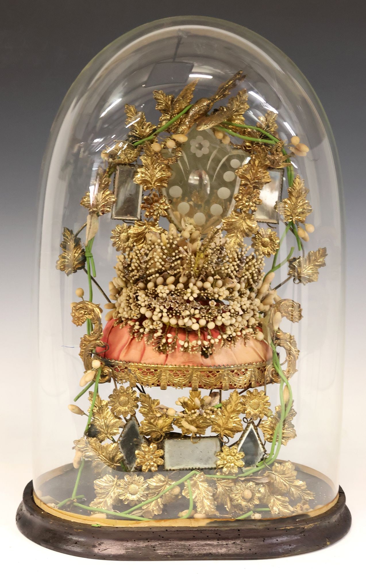 FRENCH GLOBE DE MARIEE / BRIDE'S GLOBE IN CLOCHE (1 of 5)