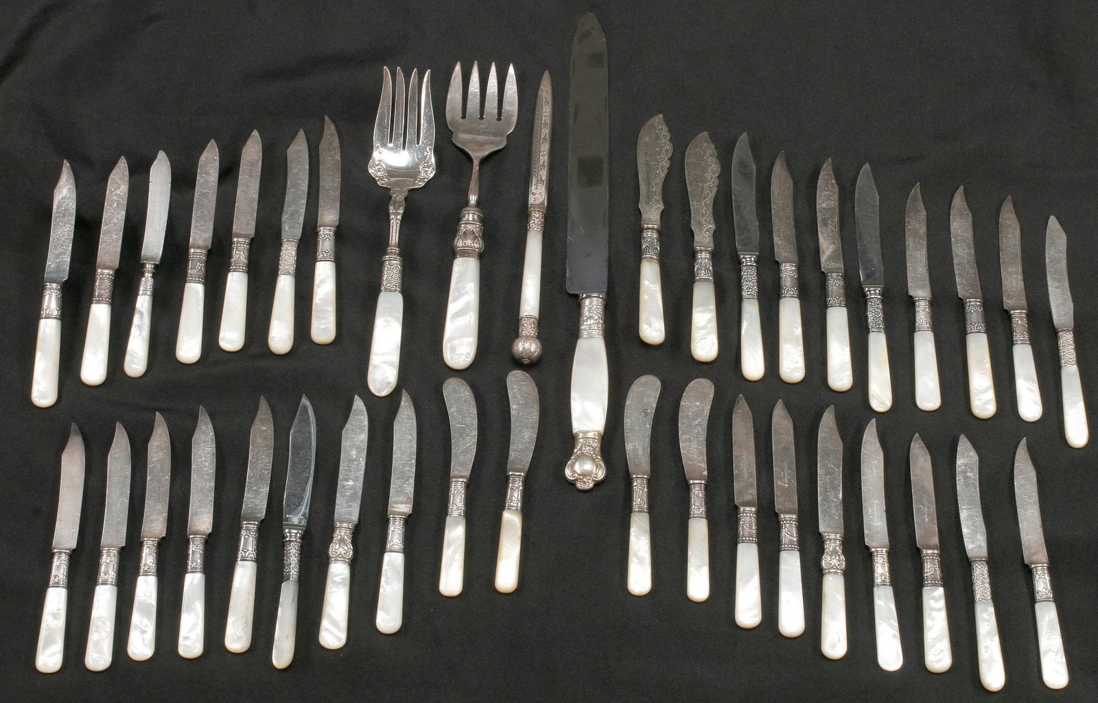 (40) COLLECTION OF STERLING SILVER & MOTHER-OF-PEARL FLATWARE (1 of 5)