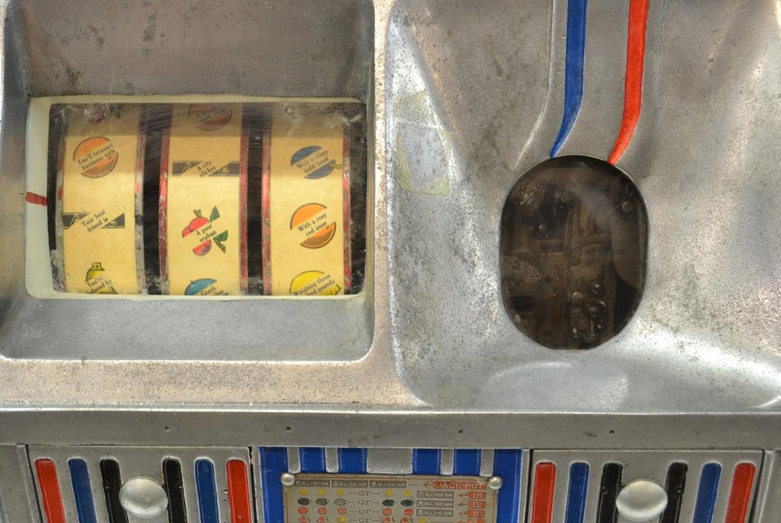 VINTAGE JENNINGS DUCHESS 25 CENT SLOT MACHINE - 2