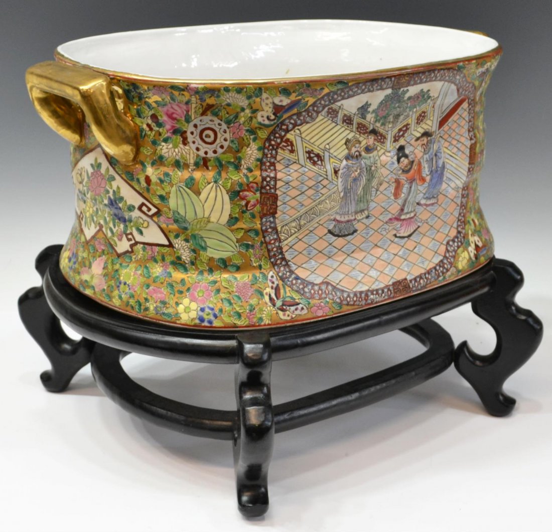 LARGE CHINESE ENAMELED HANDLED PORCELAIN BASIN - 2