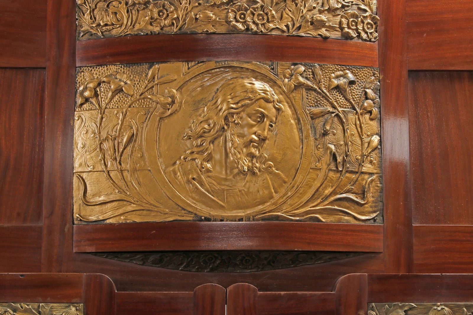 LARGE ITALIAN ART NOUVEAU BRONZE-MOUNTED MAHOGANY BED - 5