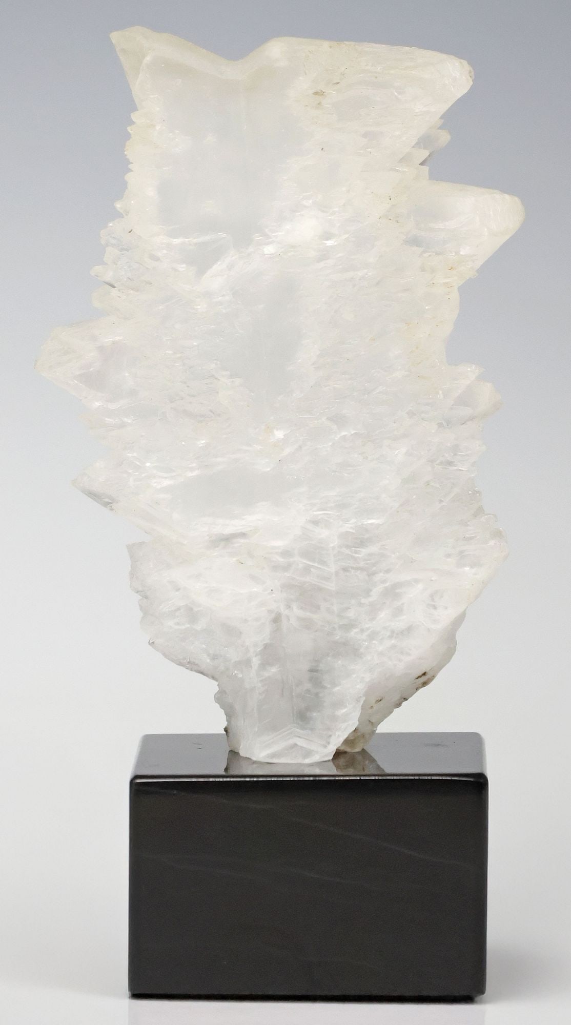 GEOLOGICAL FISHTAIL SELENITE SPECIMEN ON MARBLE BASE - 3