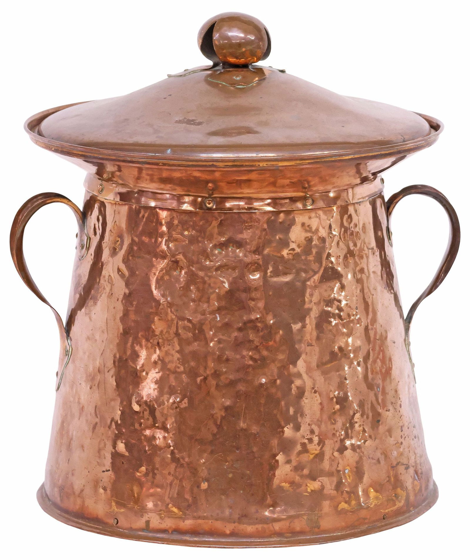 ENGLISH HAND-HAMMERED HANDLED COPPER COAL BIN: English hand-hammered copper lidded coal bin, early 20th c., having bulbous finial open, over dual side handles, lid possibly later, overall: approx 16 5/8"h, 14.5"w, 14"d, 9lbs