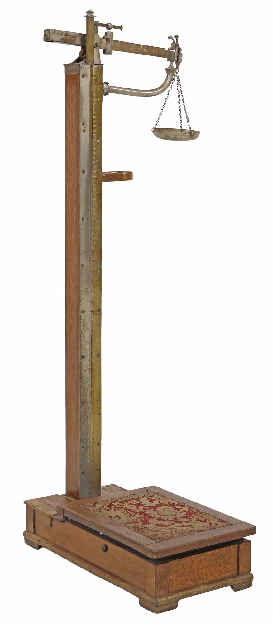 LARGE ENGLISH W&T AVERY UPRIGHT FLOOR BEAM SCALES: Large English upright floor beam scales, W&T Avery Limited, Birmingham, early 20th c., having gilt metal measuring stick and folding tray, fourteen-pound capacity, rising on oak base, approx 54"h, 23"