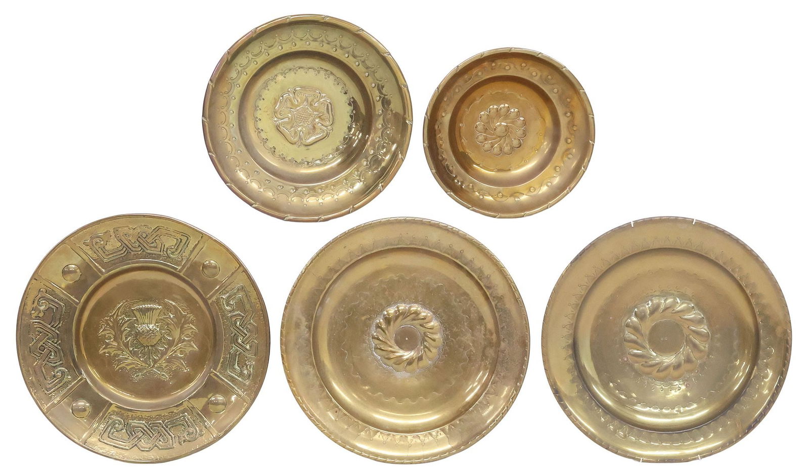 (5) CONTINENTAL BRASS REPOUSSE ALMS DISHES, 1 WITH THISTLE (1 of 3)