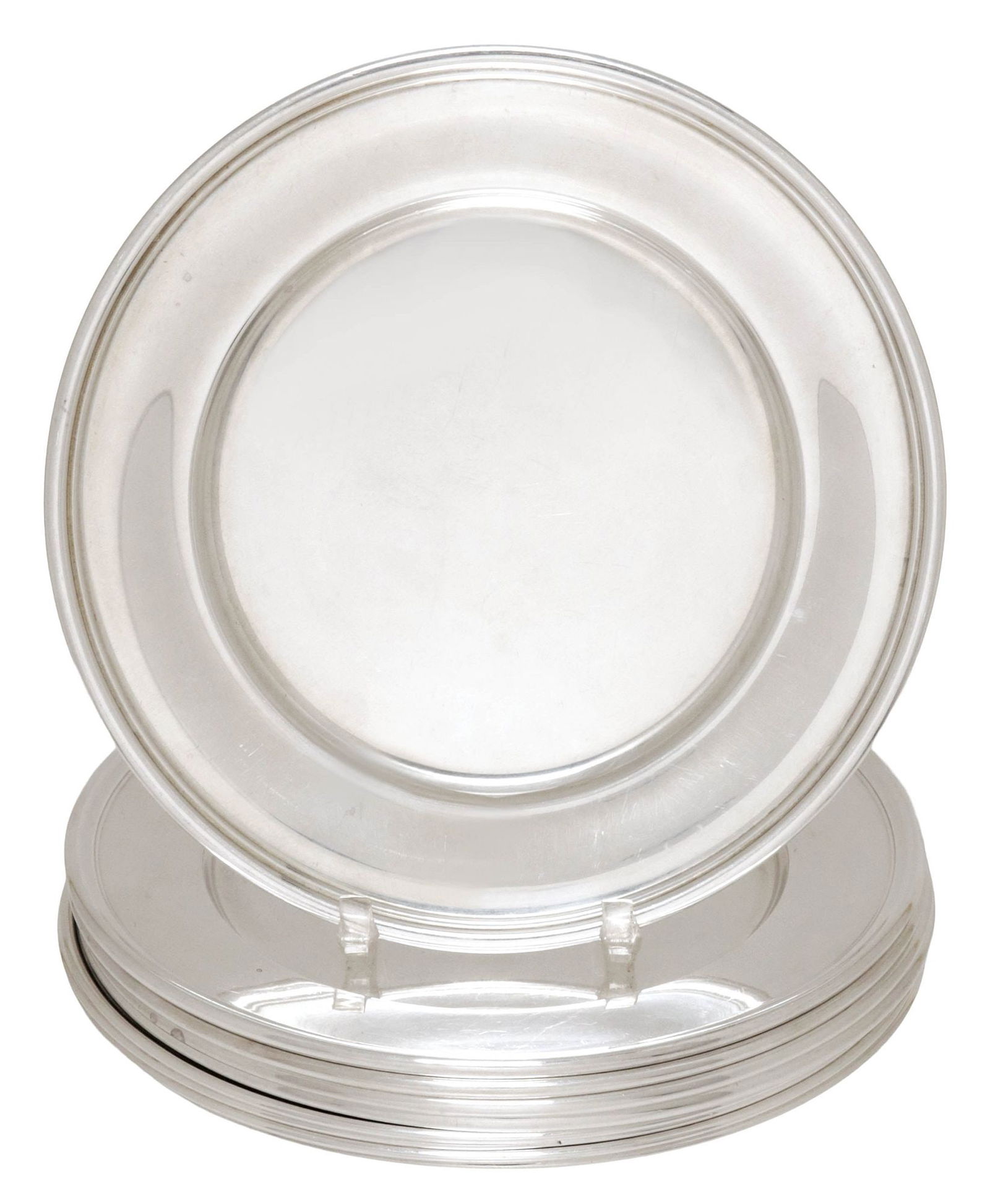 (9) AMERICAN STERLING SILVER BREAD PLATES, WALLACE & INTERNATIONAL CO.: (lot of 9) American sterling silver bread plates, varied makers, each hallmarked sterling with maker's mark underfoot, including: (4) International Silver Company, in the "Lord Saybrook" pattern, mode