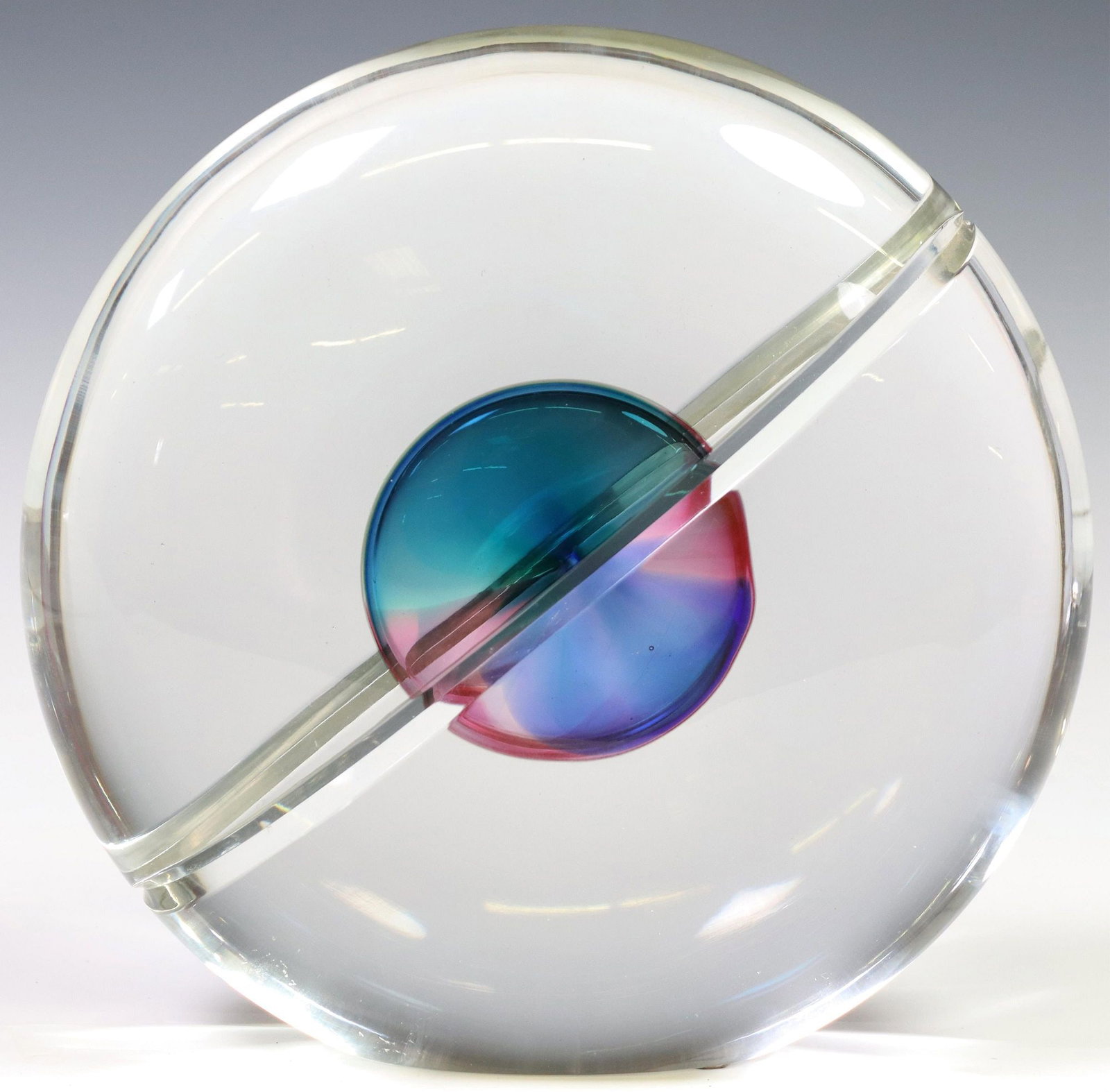 STUDIO SEGUSO ARTE VETRO SOMMERSO MURANO GLASS: Italian Murano art glass sculpture, original design by Livio Seguso (Italian, b.1930) for Studio Seguso Arte Vetro, Venice, with central multi-colored sommerso design, etched signature underside, appr