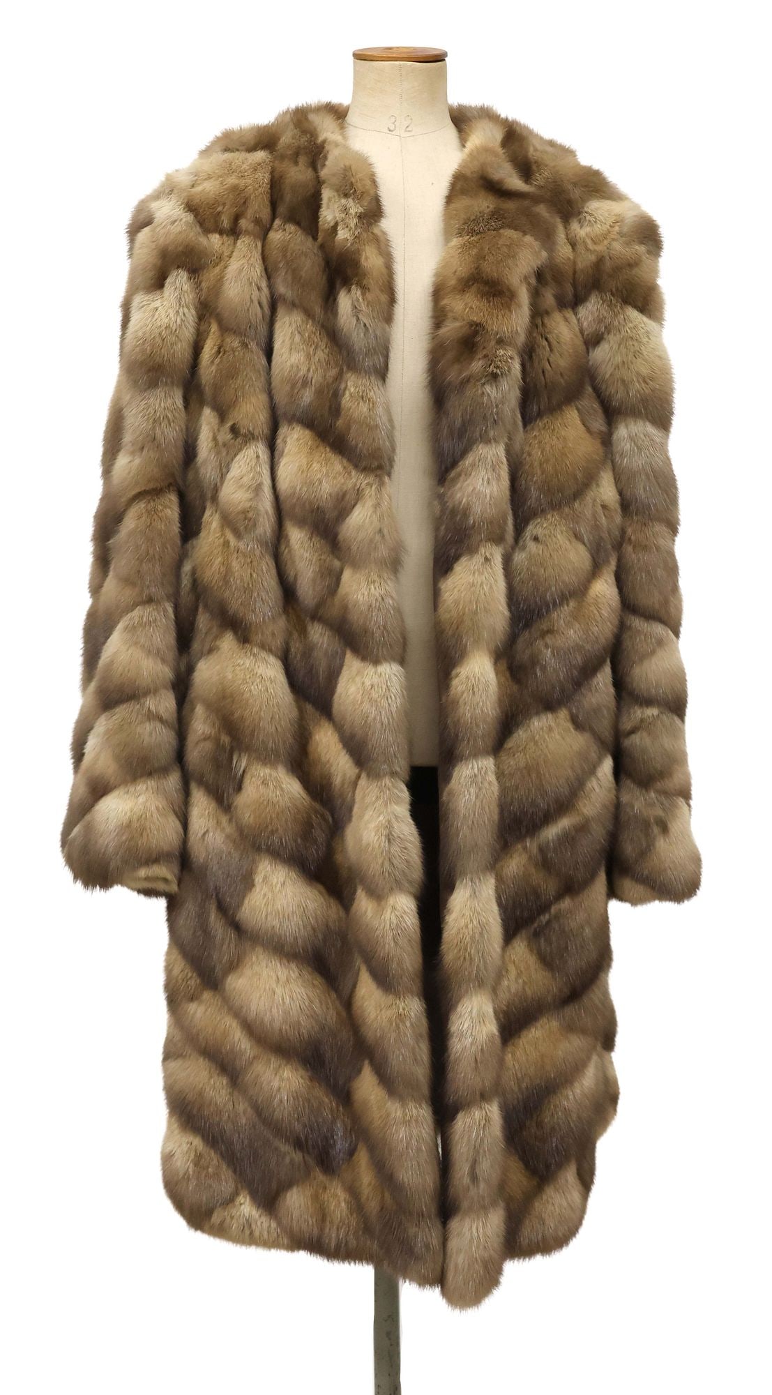LADIES RUSSIAN SABLE FUR COAT, RETAILED BY NEIMAN MARCUS (1 of 6)