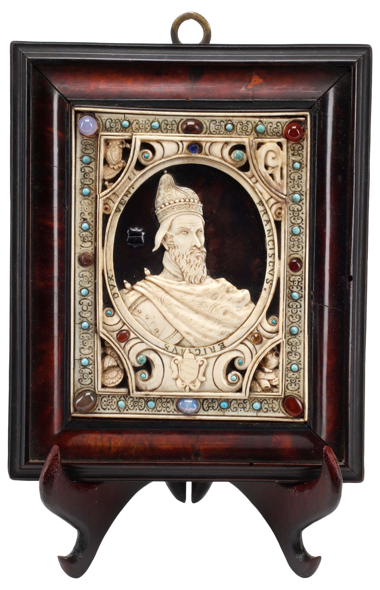 CARVED & JEWELED PORTRAIT PLAQUE, DOGE OF VENICE FRANCESCO ERIZZO: Carved portrait plaque, Francesco Erizzo (98th Doge of Venice, 1566-1646), 19th c., depicting a noble figure wearing a corno ducale and draped robes, in openwork scrolling frame inscribed Franciscus