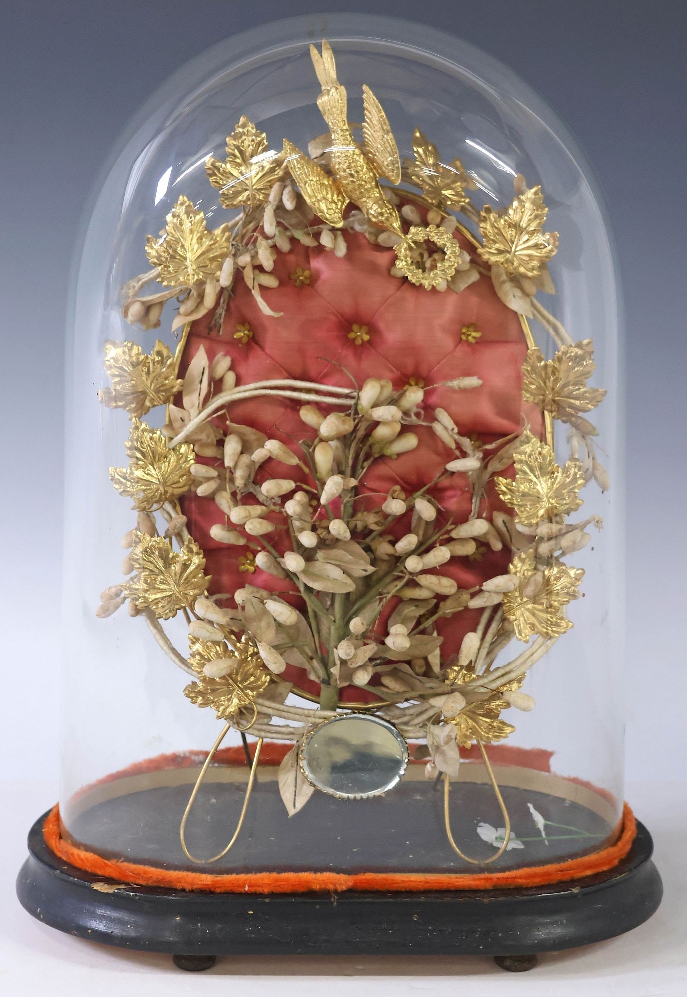 FRENCH GLOBE DE MARIEE / BRIDE'S GLOBE IN GLASS CLOCHE (1 of 4)