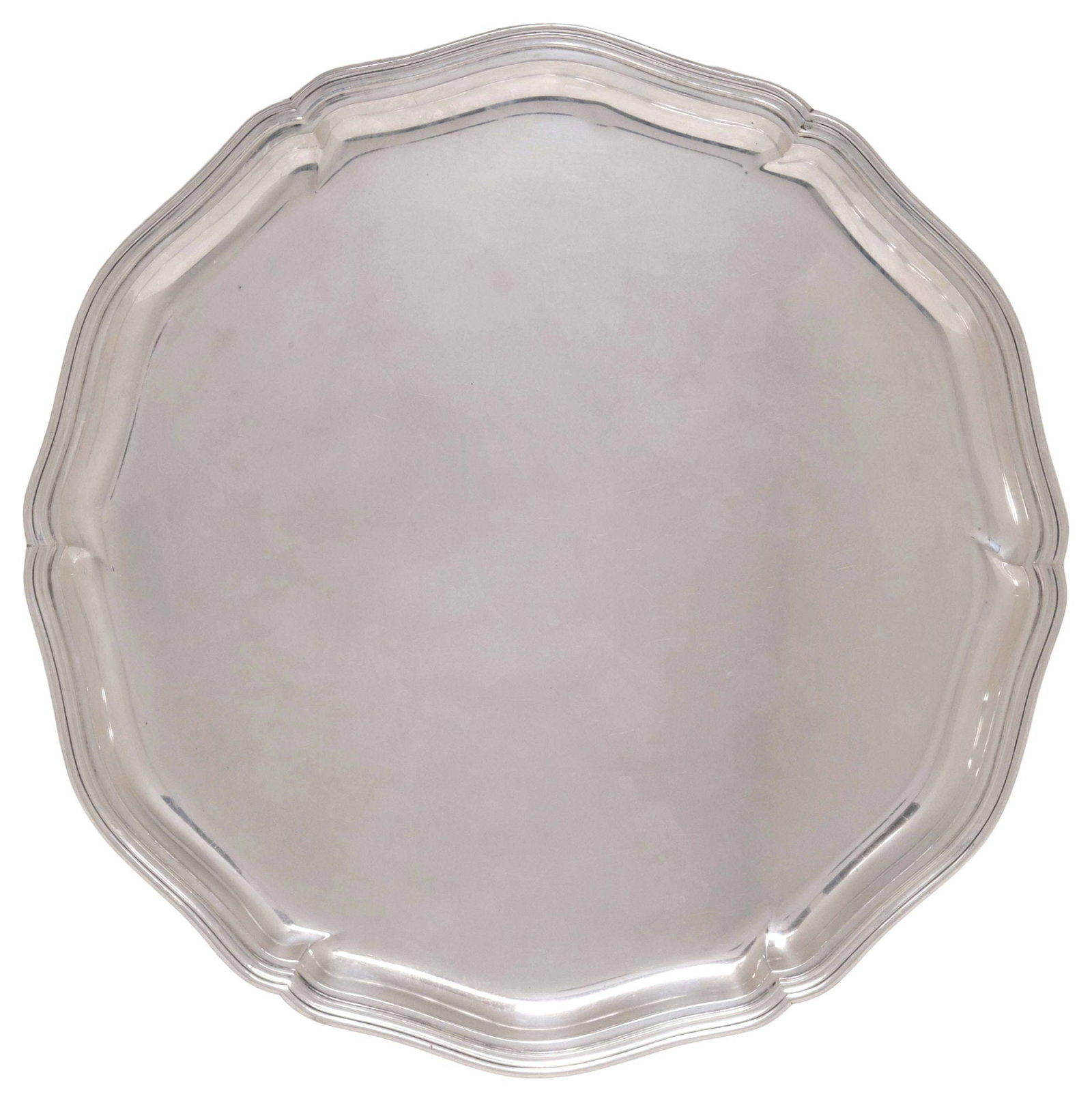 GERMAN DRESEN .800 SILVER SCALLOPED SERVING TRAY, G. SCHAUFFNER: German .800 silver serving tray, G. Schnauffer, Dresden, with scalloped border, hallmarked 800 with maker's mark underfoot, approx 15"diam, 33.88ozt **Provenance: The collection of retired United Stat