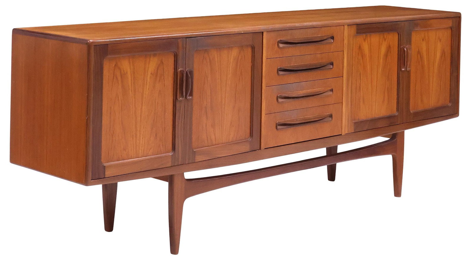 G PLAN 'FRESCO' MID-CENTURY MODERN TEAK SIDEBOARD: Mid-century modern "Fresco" teak sideboard/ credenza, Victor B. Wilkins for G Plan, c.1960s, fitted with four centered drawers, topmost drawer divided for flatware, flanked by pair of cabinet doors at