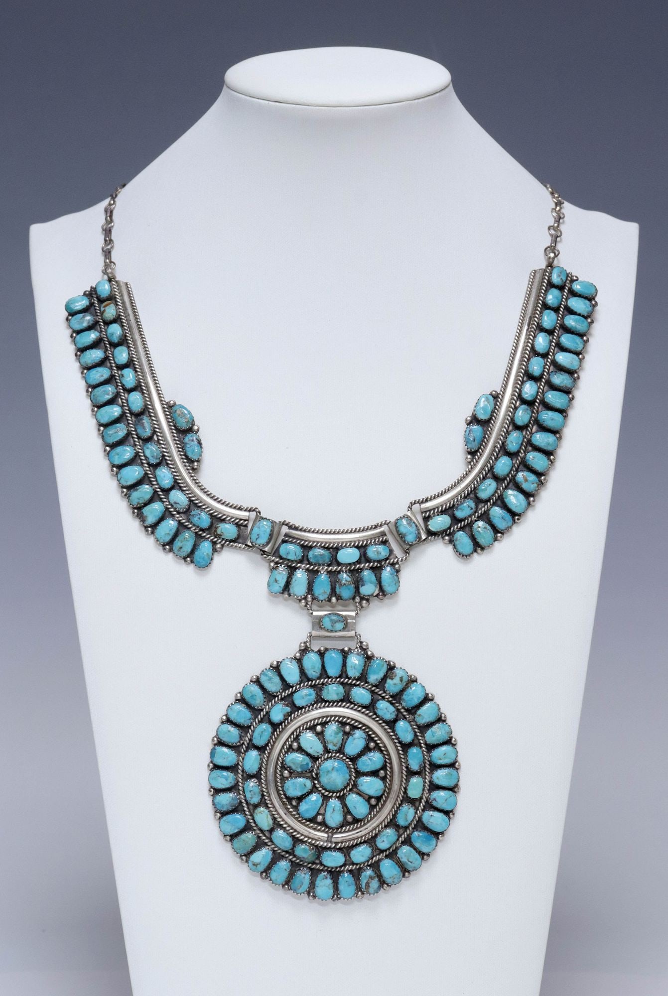 SUBSTANTIAL JULIANA WILLIAMS & MARTHA SMILEY NAVAJO STERLING CLUSTER BLOCK NECKLACE (1 of 5)