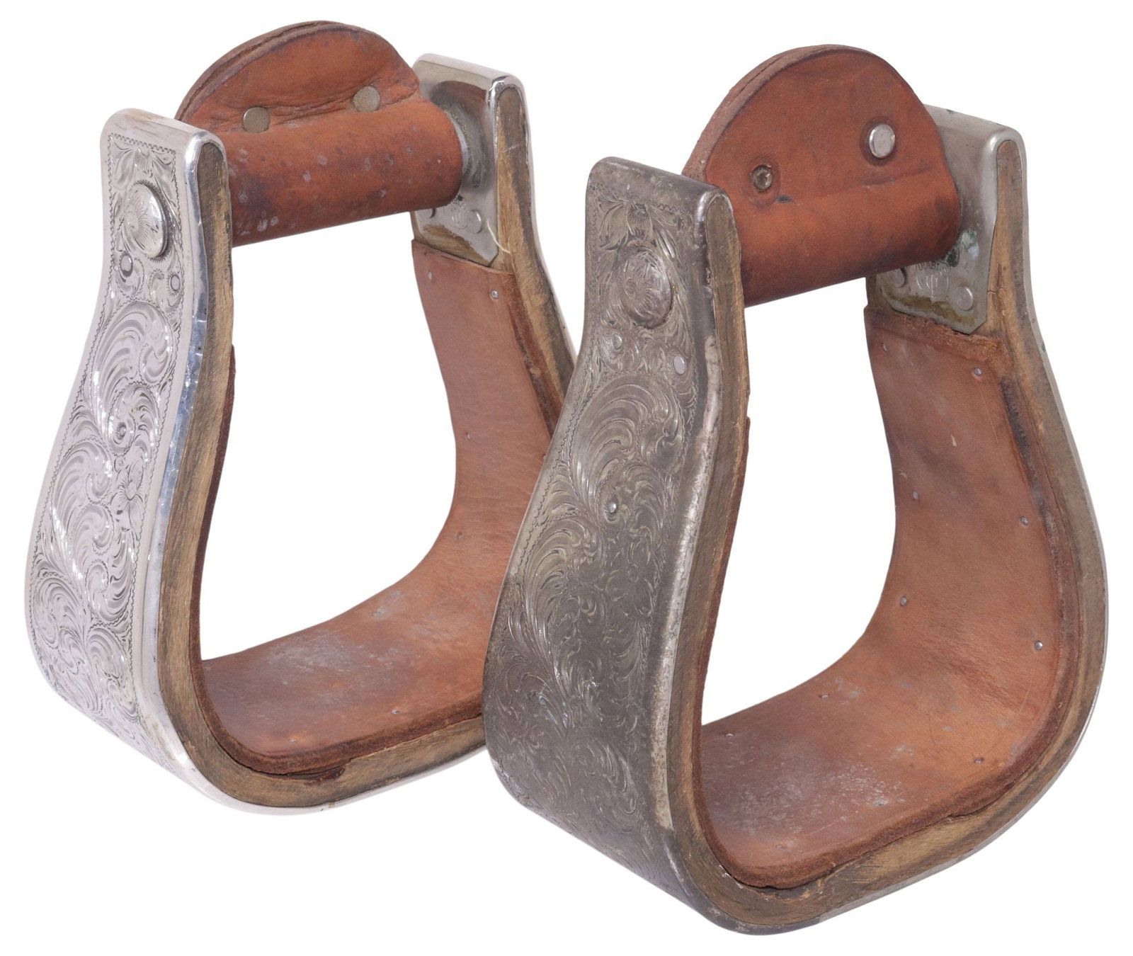 (PAIR) DIABLO ENGRAVED STERLING SILVER SADDLE STIRRUPS (1 of 8)