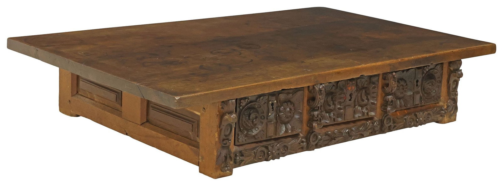 SPANISH COLONIAL CARVED WALNUT LOW COFFEE TABLE (1 of 5)