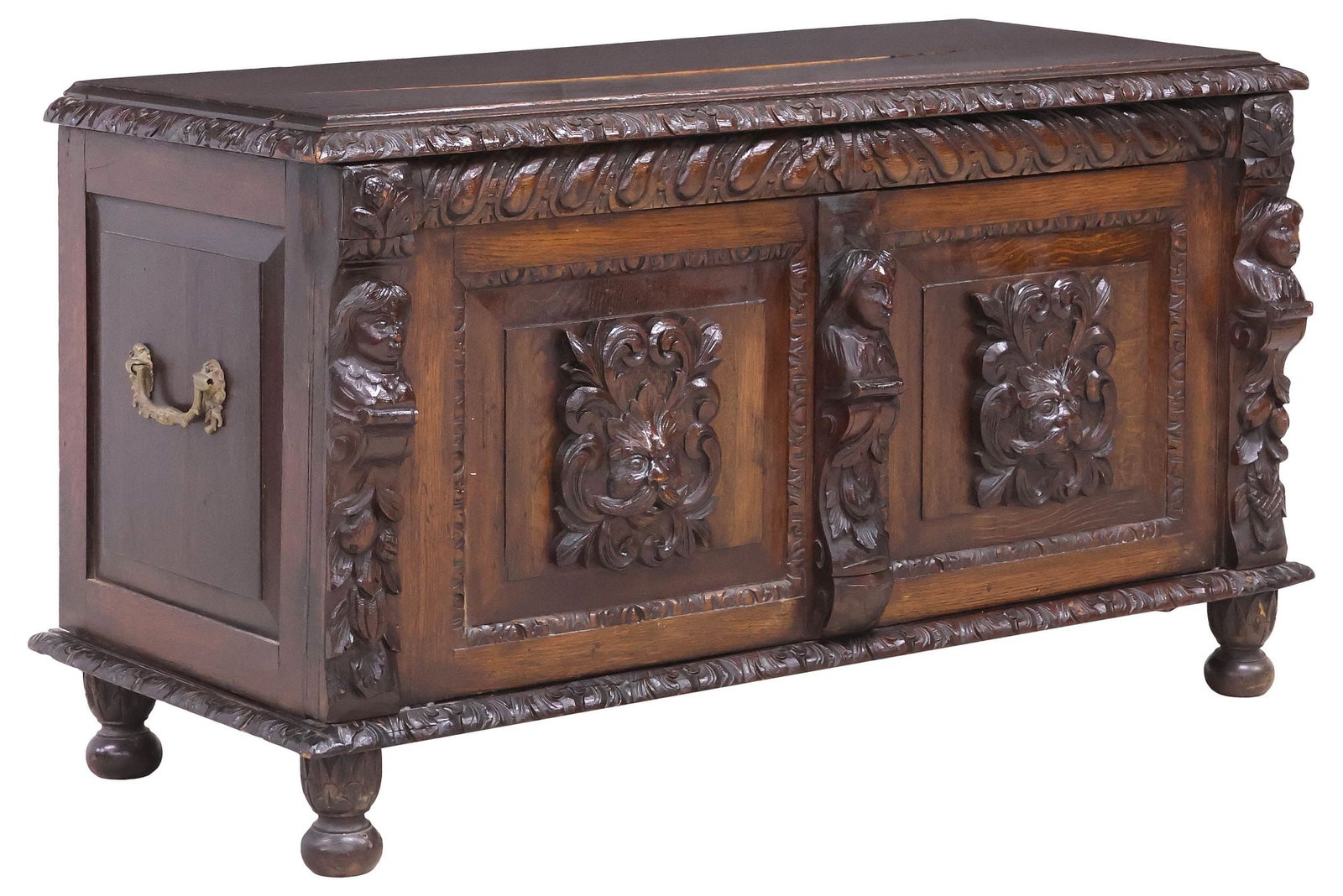 ENGLISH VICTORIAN CARVED OAK & MAHOGANY STORAGE COFFER: English Victorian mixed wood coffer/ storage chest, late 19th c., having hinged mahogany top with foliate trim, revealing open storage interior with side till, paneled oak case with lion masks,