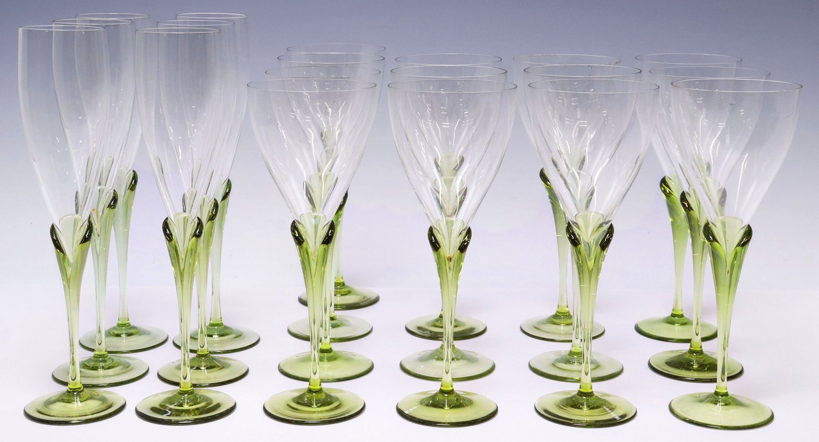 (19) ROSENTHAL STUDIO LINE 'PAPYRUS' CRYSTAL STEMWARE WINE GLASSES (1 of 3)