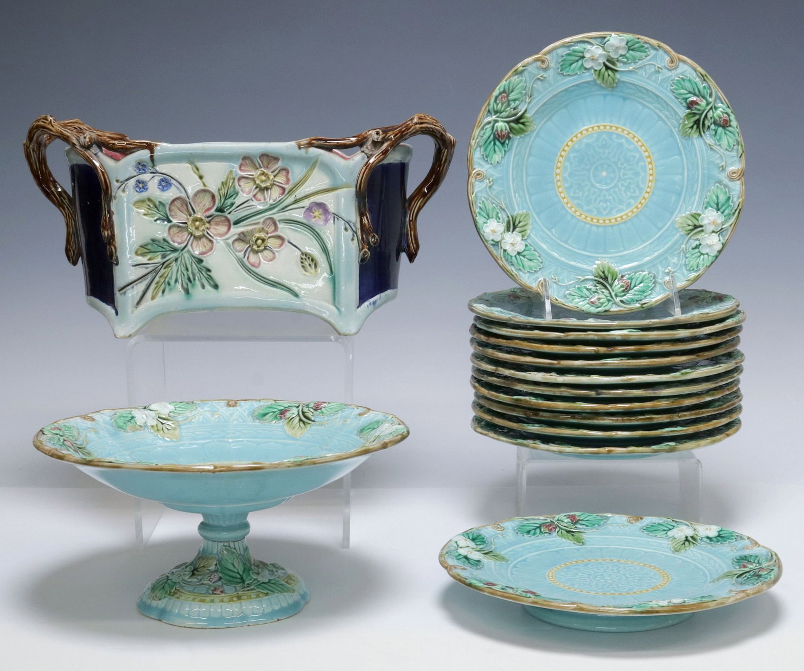 (14) FRENCH ART NOUVEAU MAJOLICA JARDINIERE & SARREGUEMINES PLATES (1 of 5)