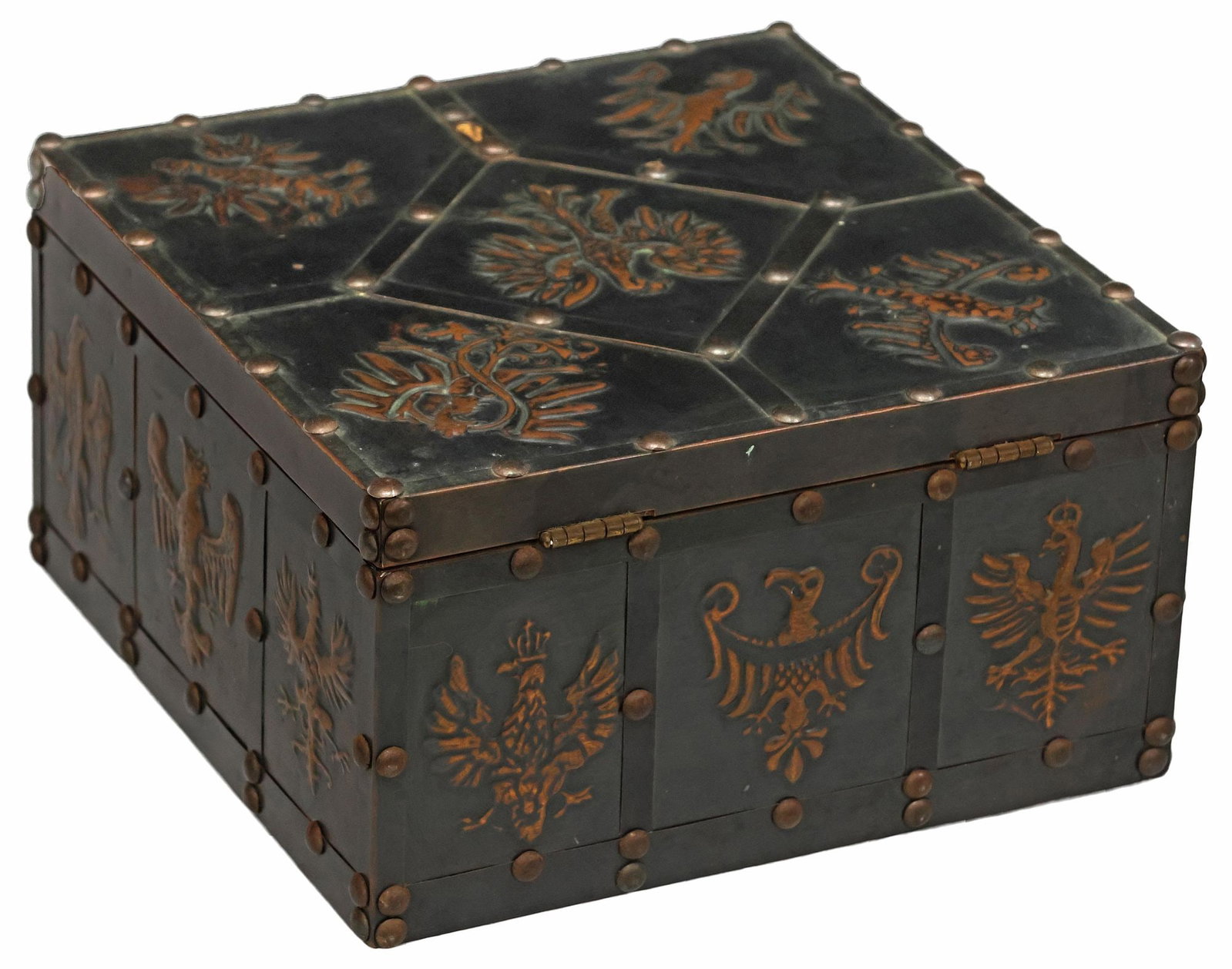 POLISH CEPELIA MEDIEVAL STYLE COPPER-CLAD CASKET / KASETA Z ORLAMI (1 of 5)