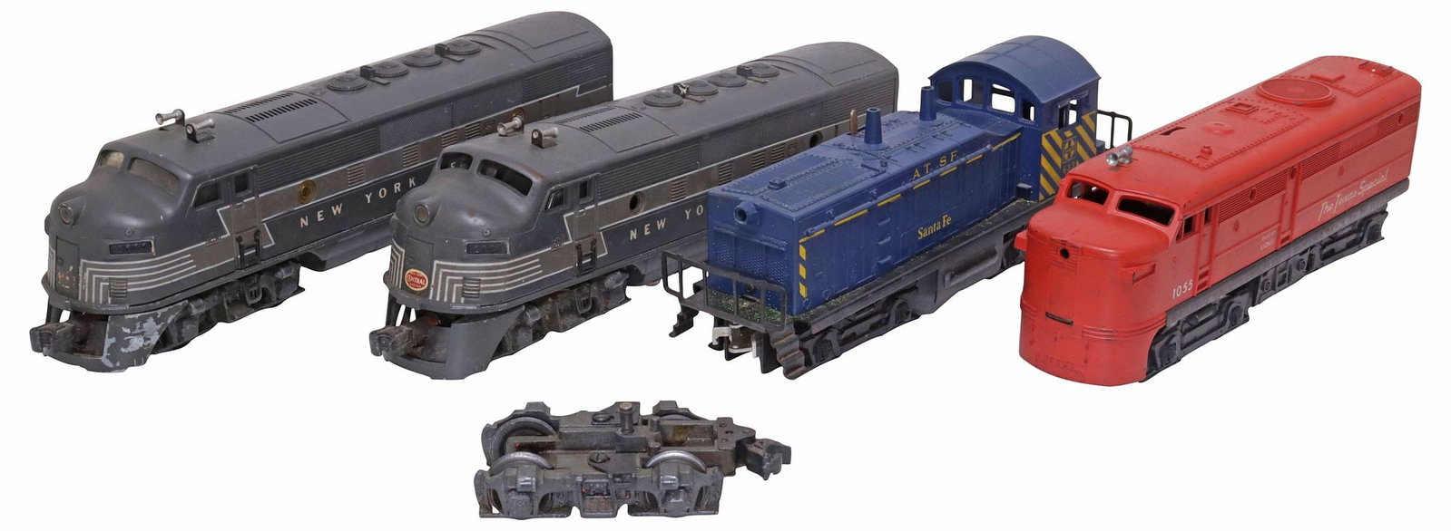 (4) LIONEL TRAIN ENGINES, NY CENTRAL, TEXAS SPECIAL, SANTA FE (1 of 9)