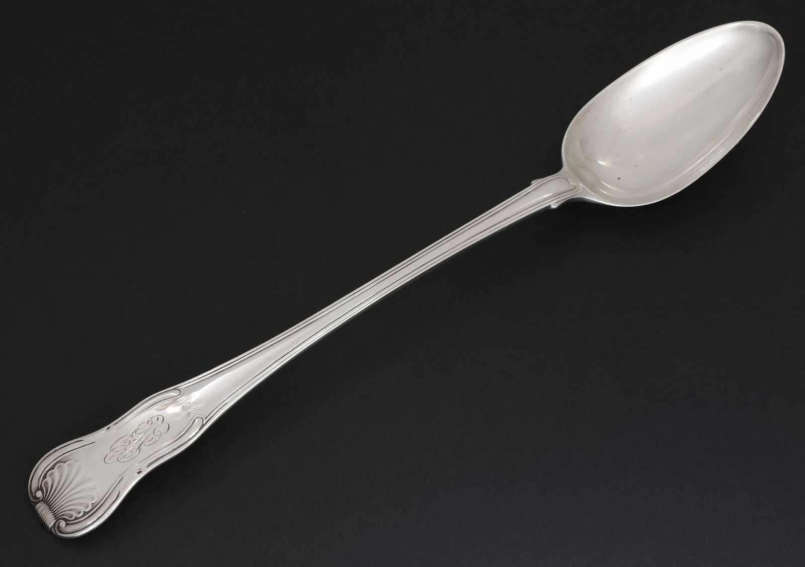 LARGE ENGLISH GEORGE III STERLING SILVER SHELL PATTERN SERVICE / STUFFING SPOON (1 of 4)