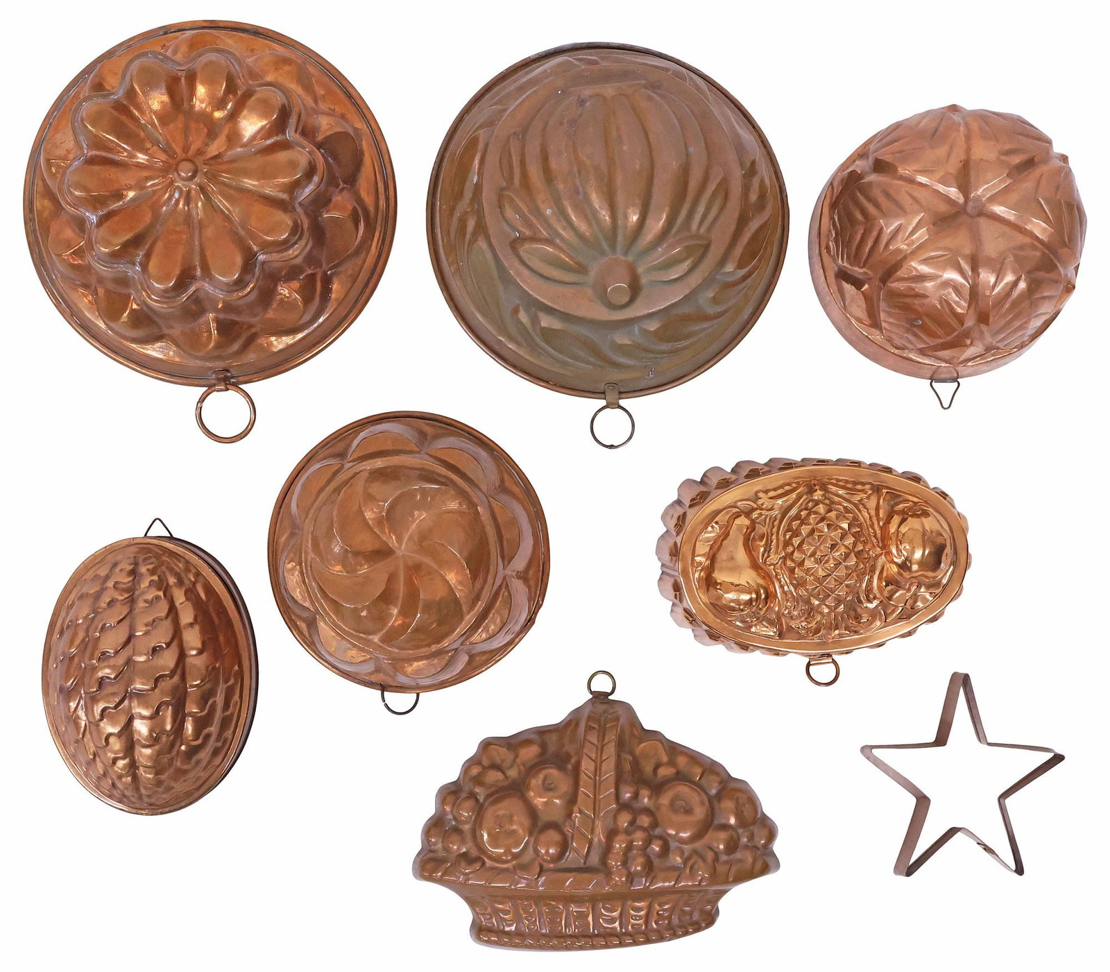(8) COLLECTION OF ANTIQUE & LATER COPPER MOLDS & STAR COOKIE CUTTER (1 of 4)
